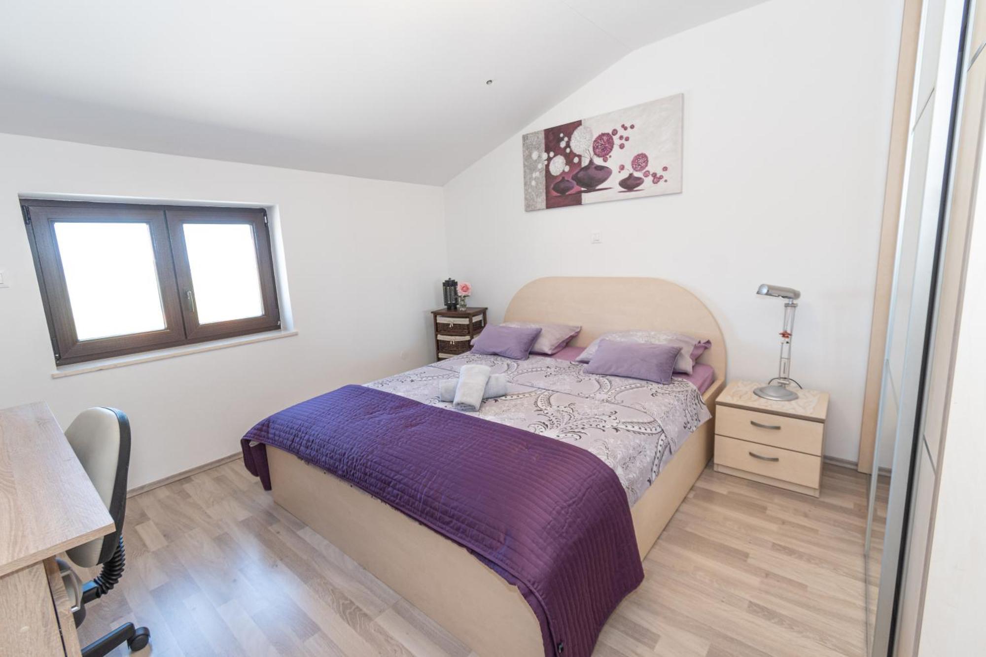 Spacious Villa For 10 With A Big Private Pool 트릴리 외부 사진